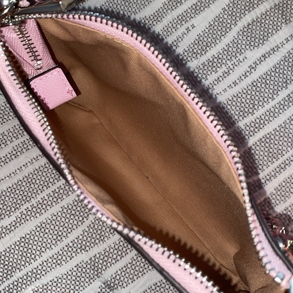 ALDO-  pink purse - Picture 11 of 11